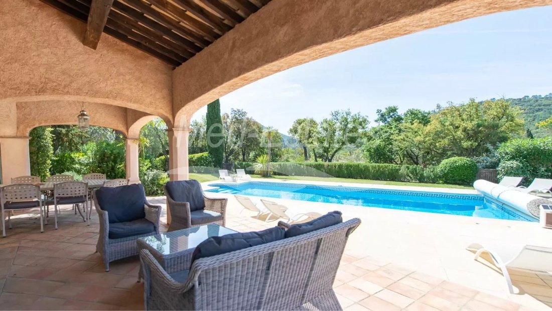 Provencial Style In Le Plan De La Tour, Provence Alpes Côte D'azur