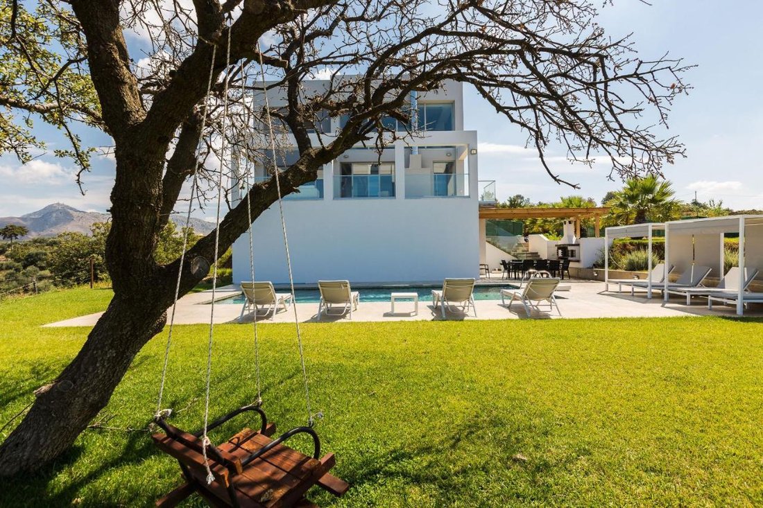Villa in Crete, Greece 3 - 12815384