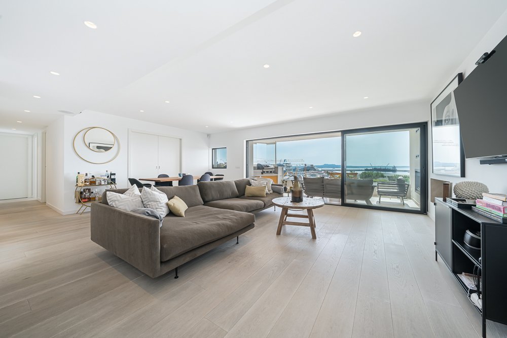Fully Refurbished Apartment With Sea Views In Palma, Balearic Islands ...