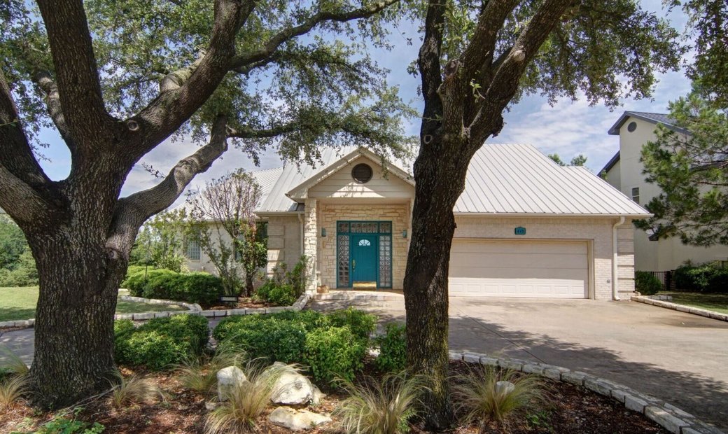 3 Bedrooms Single Family Detached In Graford, Texas, United States For