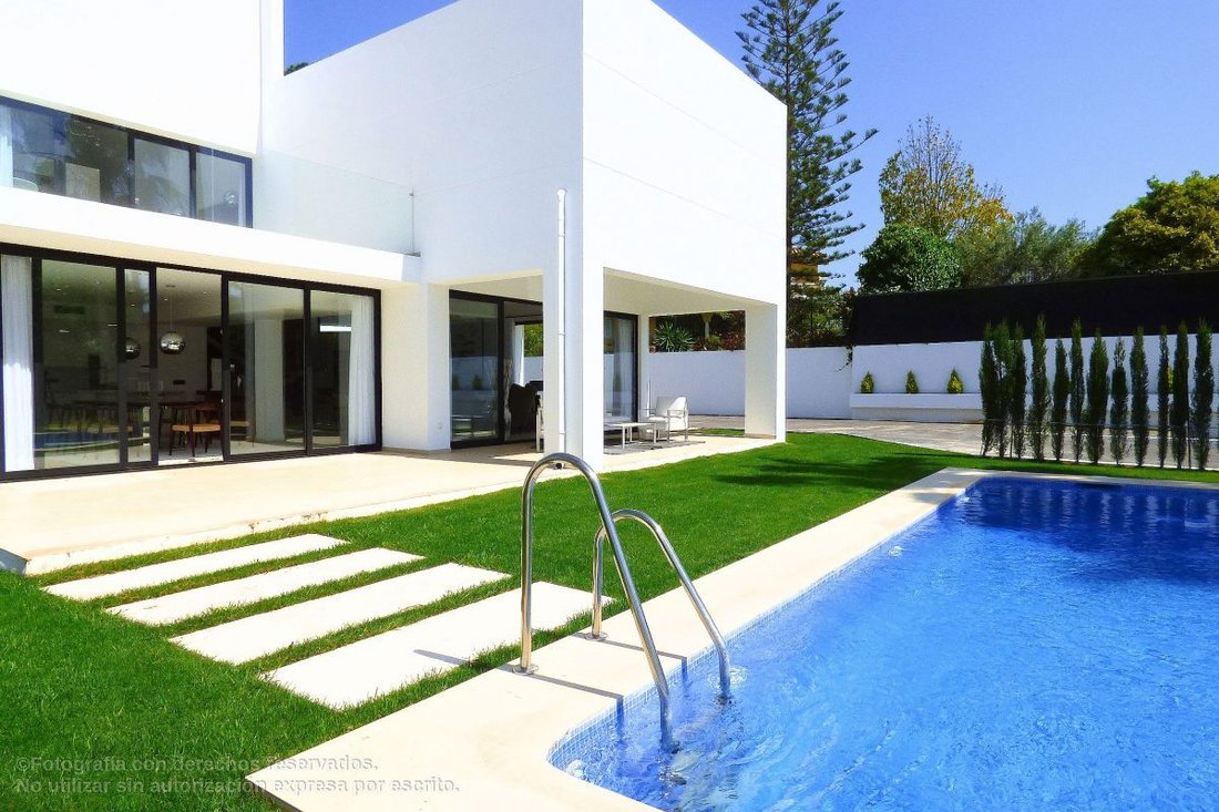 Chalet in San Pedro de Alcántara, Andalusien, Spanien 2 - 12823297