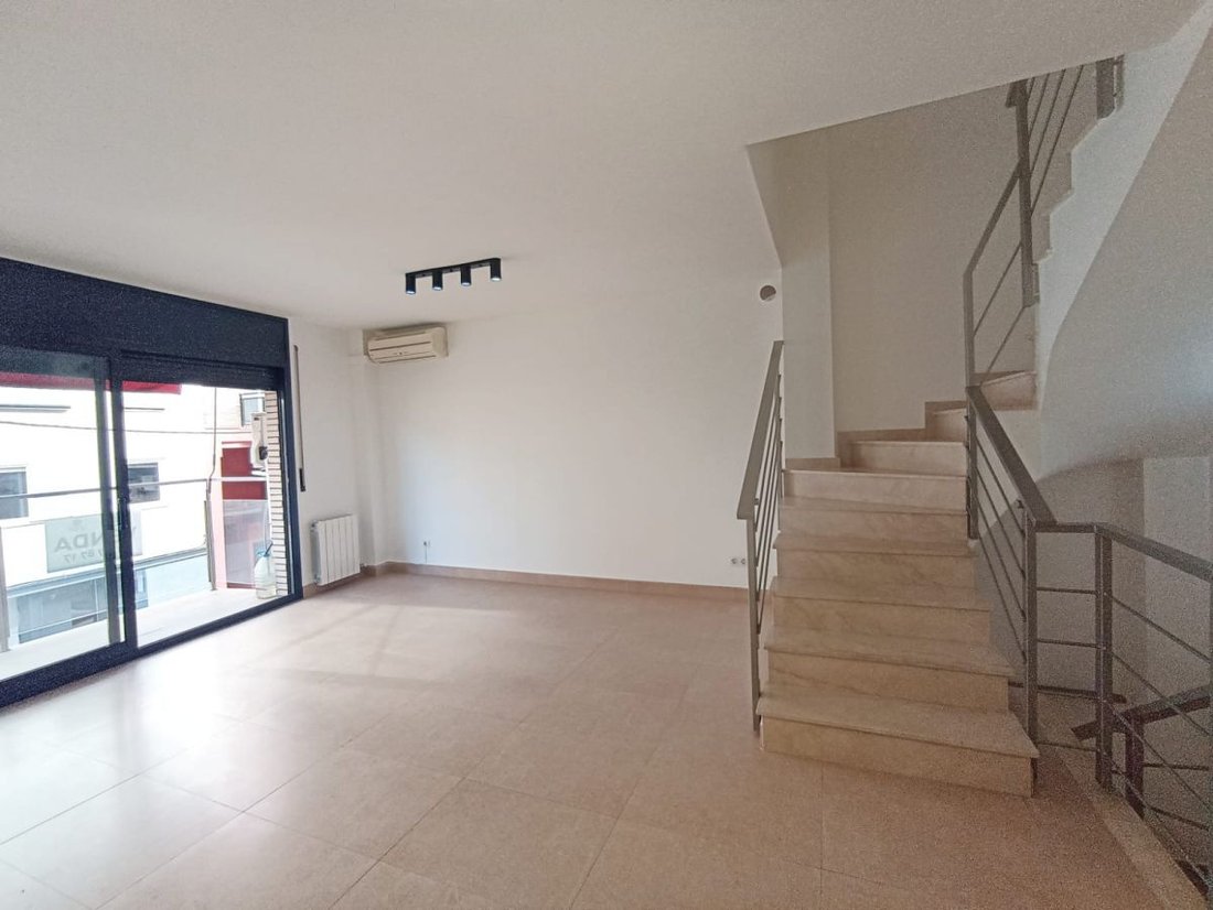 Casa Venta Barcelona In Badalona, Catalonia, Spain For Sale (12824062)