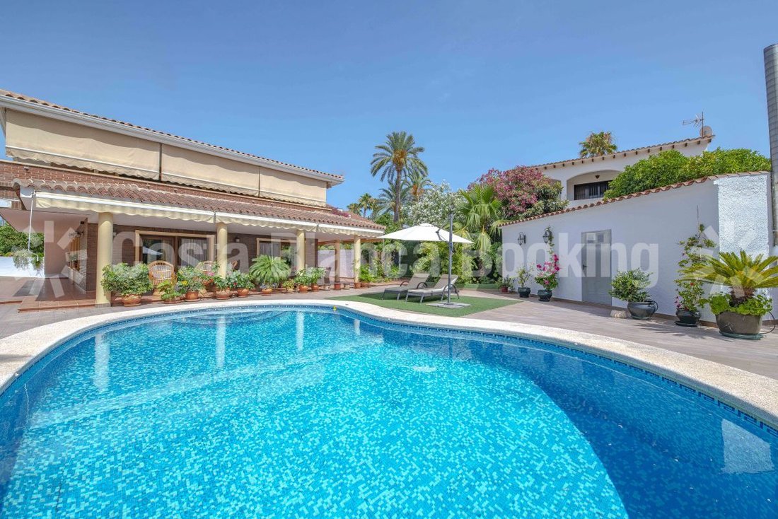Chalet in Benidorm, Valencian Community, Spain 3 - 12821188