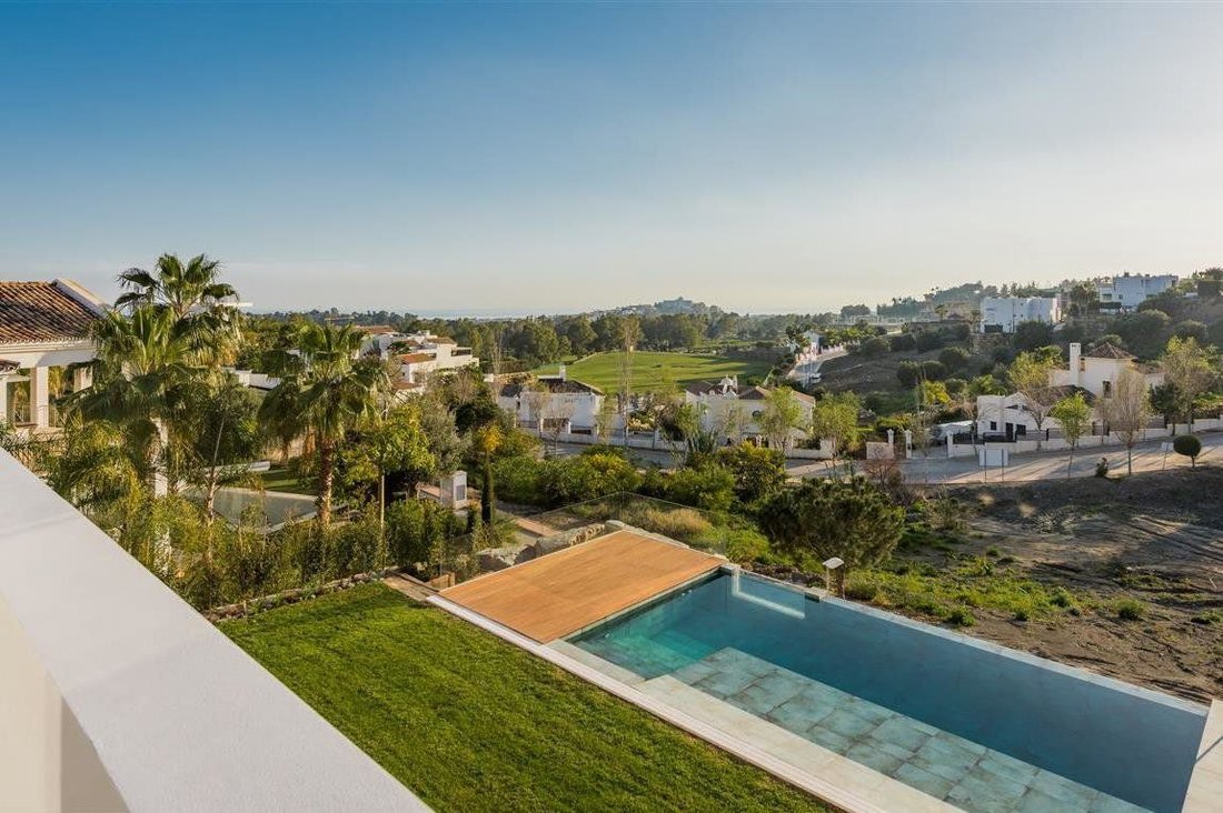 Chalet in Benahavis, Andalusia, Spain 2 - 12823771