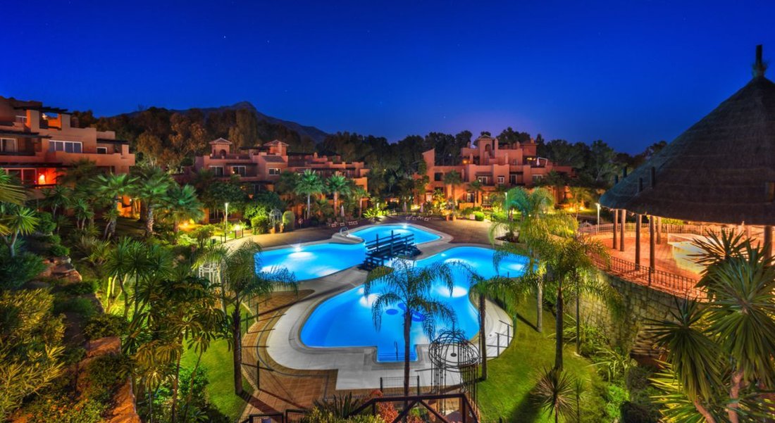 Appartamento a Nueva Andalucía, Marbella, Spagna 1 - 12824087