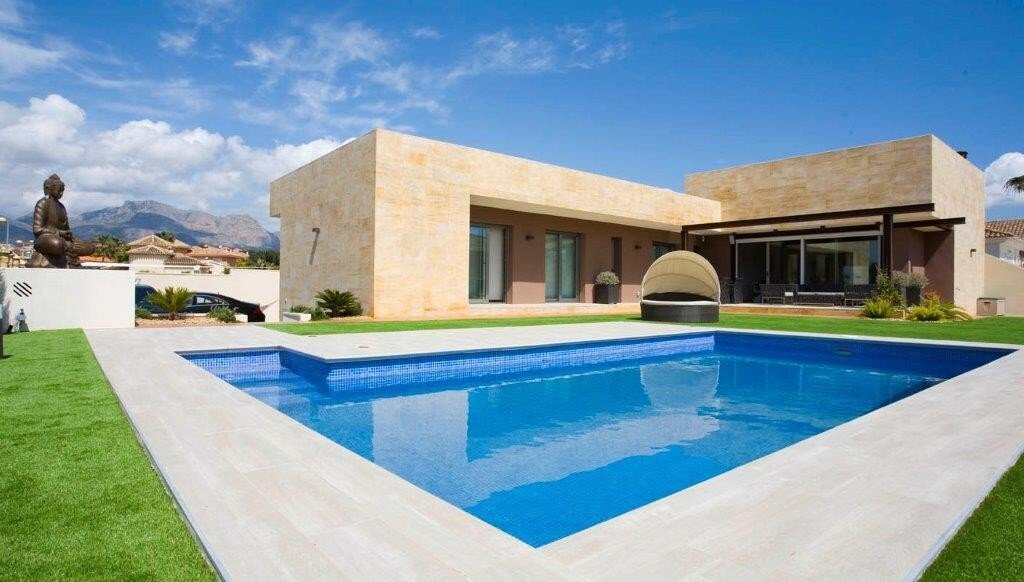 Villa in l'Alfas del Pi, Valencian Community, Spain 1 - 12825658