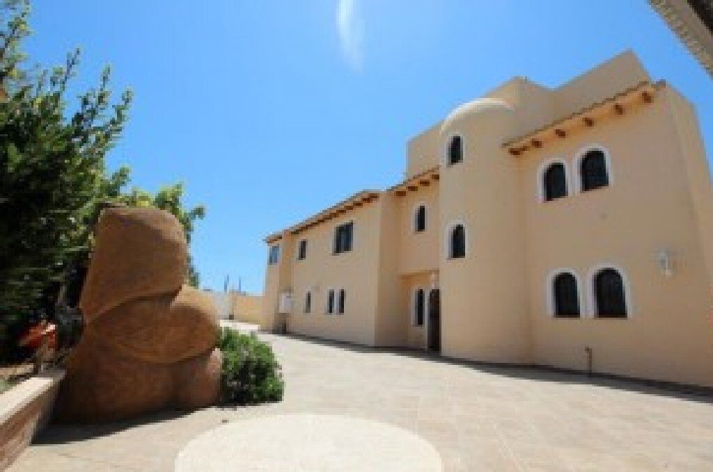 Villa in Altea, Valencian Community, Spain 1 - 12825586
