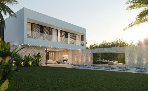 Villa in San Pedro de Alcantara, Andalusia, Spain 1