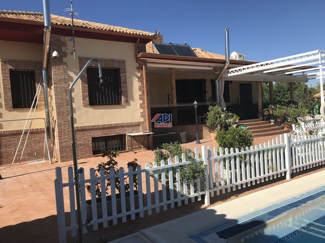 Chalet in Linares, Andalusia, Spain 4 - 12819959