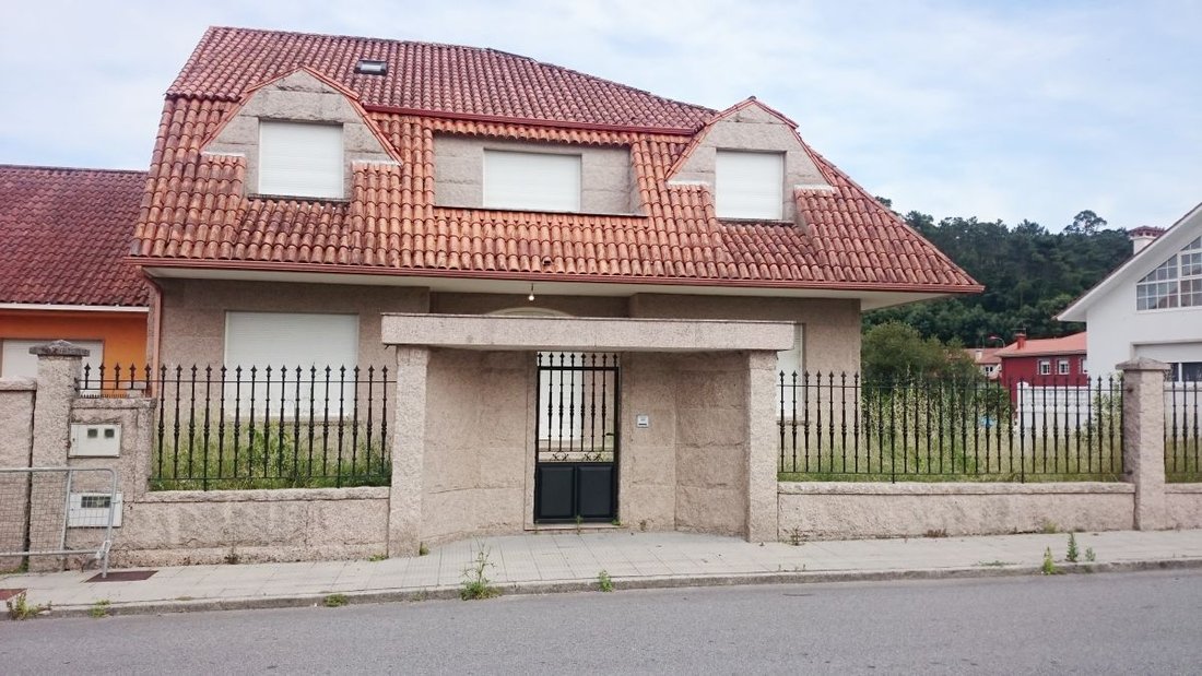 Chalet in Sobran, Vilagarcia de Arousa, Spain 1 - 12822435