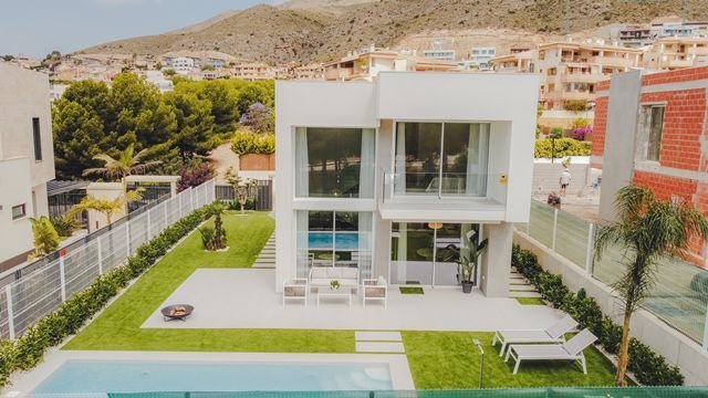 Villa in Finestrat, Valencian Community, Spain 1 - 12826009