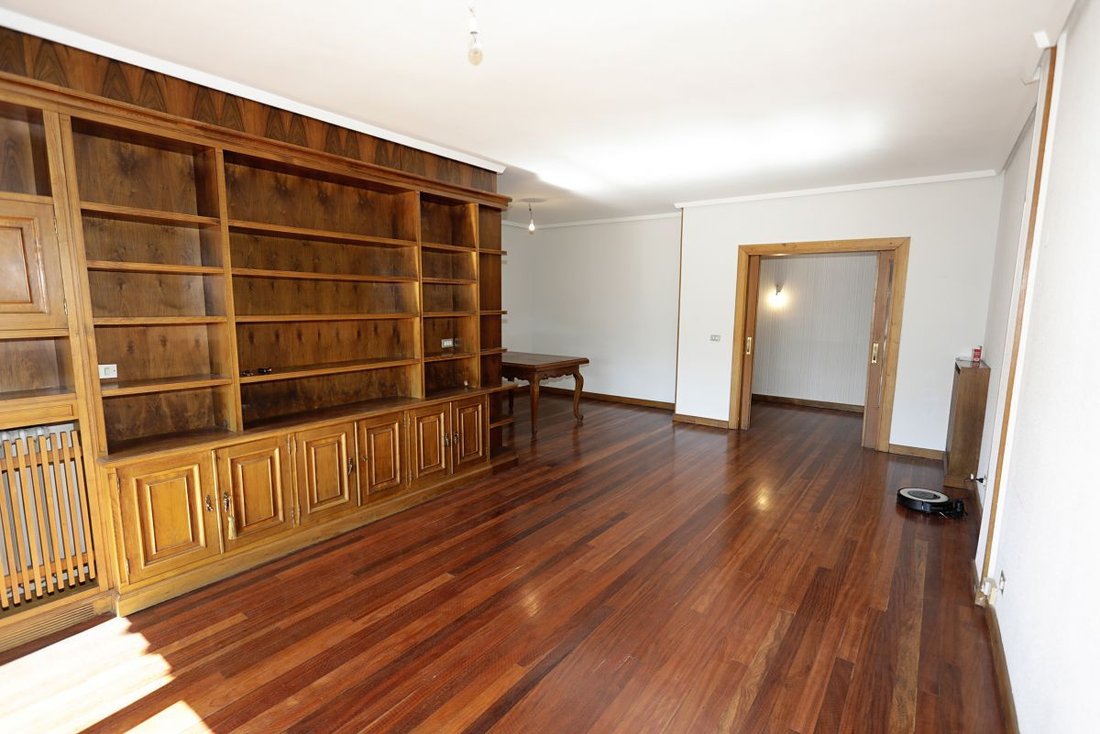 Apartment in Vitoria-Gasteiz, Basque Country, Spain 2 - 12819276