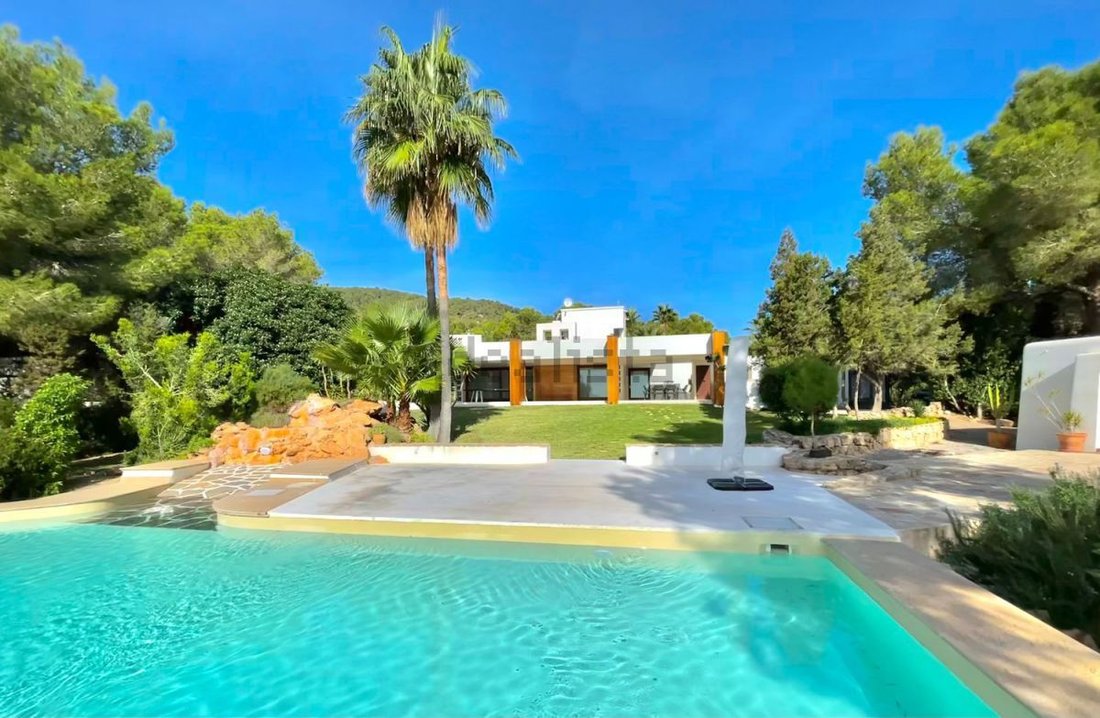 Chalet in Sant Josep de sa Talaia, Balearic Islands, Spain 2 - 12822532
