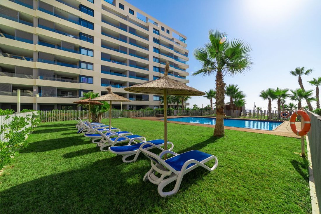 Apartamento Venta Alicante In Alicante, Spain For Sale (12824709)