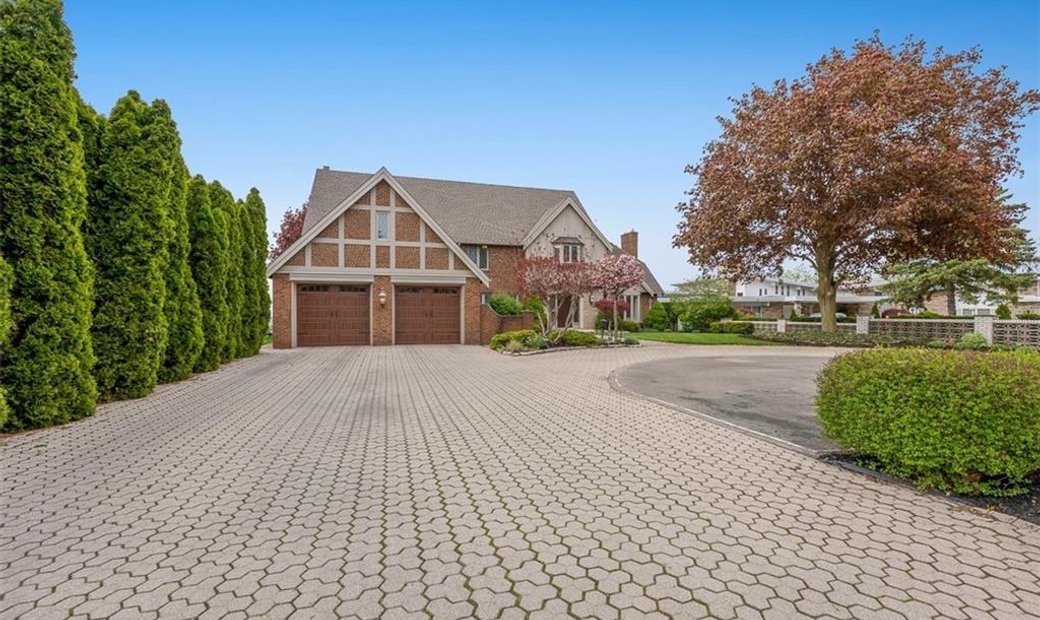 To 34 Clearview Heights !! In St. Catharines, Ontario, Canada