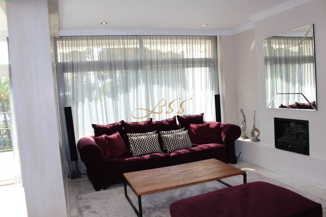 Apartment in Puerto Banus, Marbella, Spain 5 - 12826181