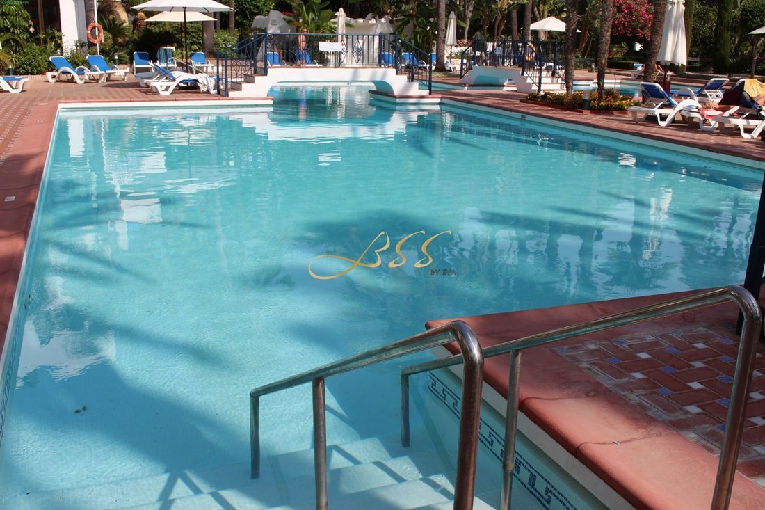 Apartment in Puerto Banus, Marbella, Spain 2 - 12826181