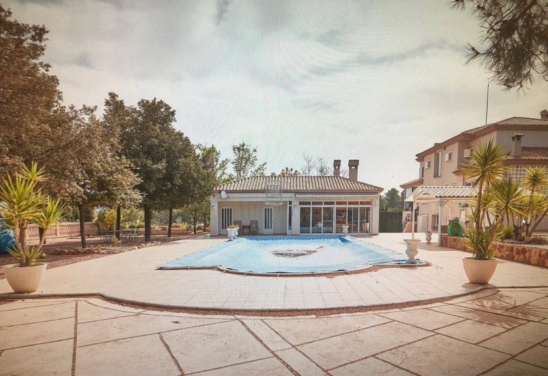 Casa De Campo En Venta En Alicante En Monóvar, Comunidad Valenciana