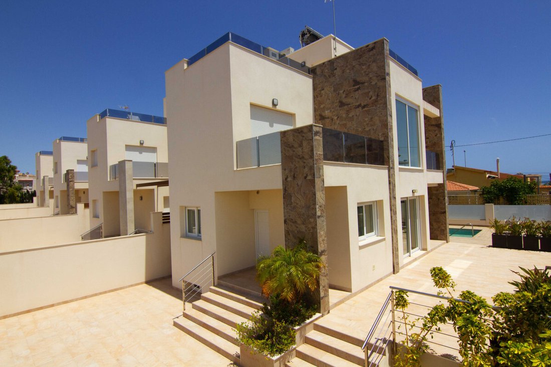 Villa Venta Alicante In Alicante, Valencian Community, Spain For Rent