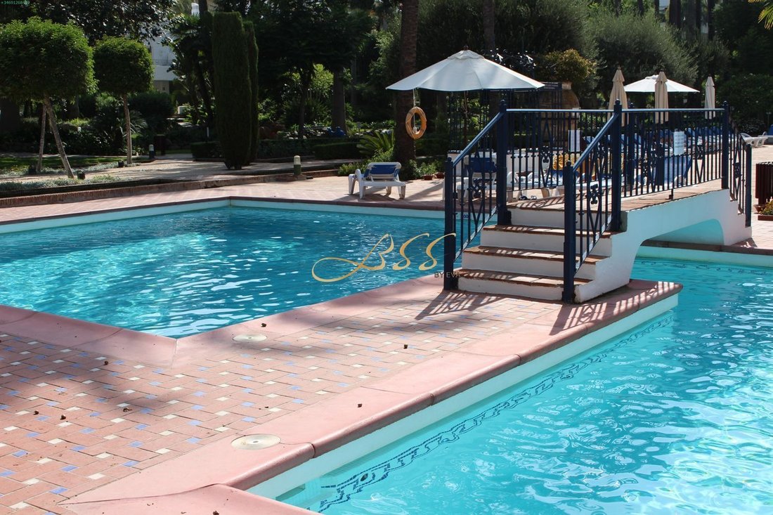 Apartment in Puerto Banus, Marbella, Spain 3 - 12826181