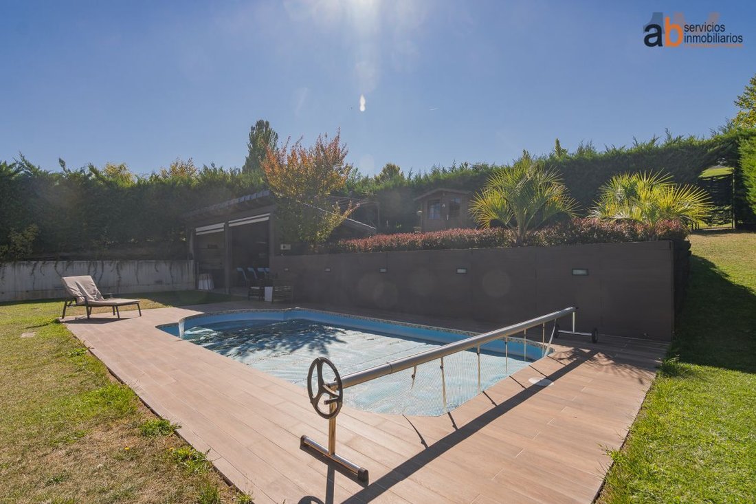 Chalet en Gorráiz, Valle de Egüés, España 2 - 12826958