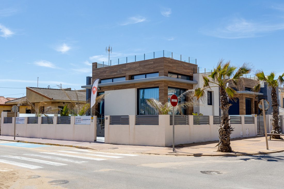 Villa Venta Alicante In Alicante, Valencian Community, Spain For Rent