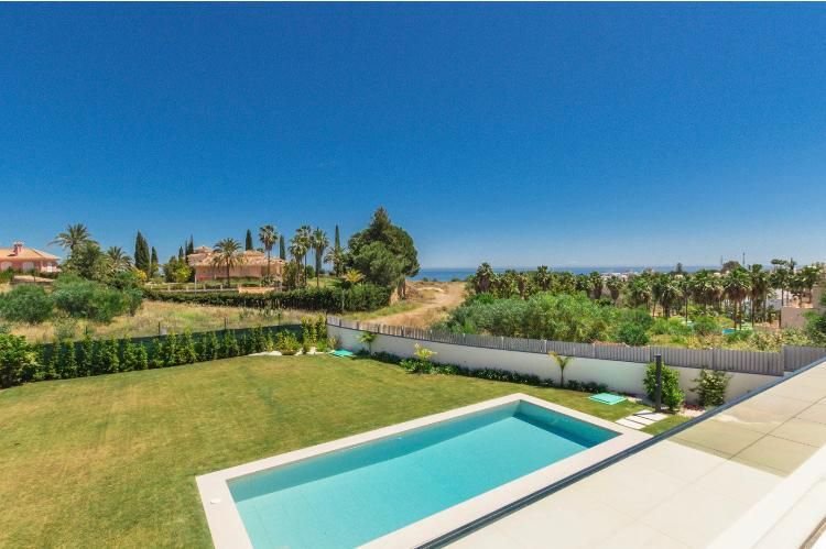 Villa in Marbella, Andalusia, Spain 3 - 12826550