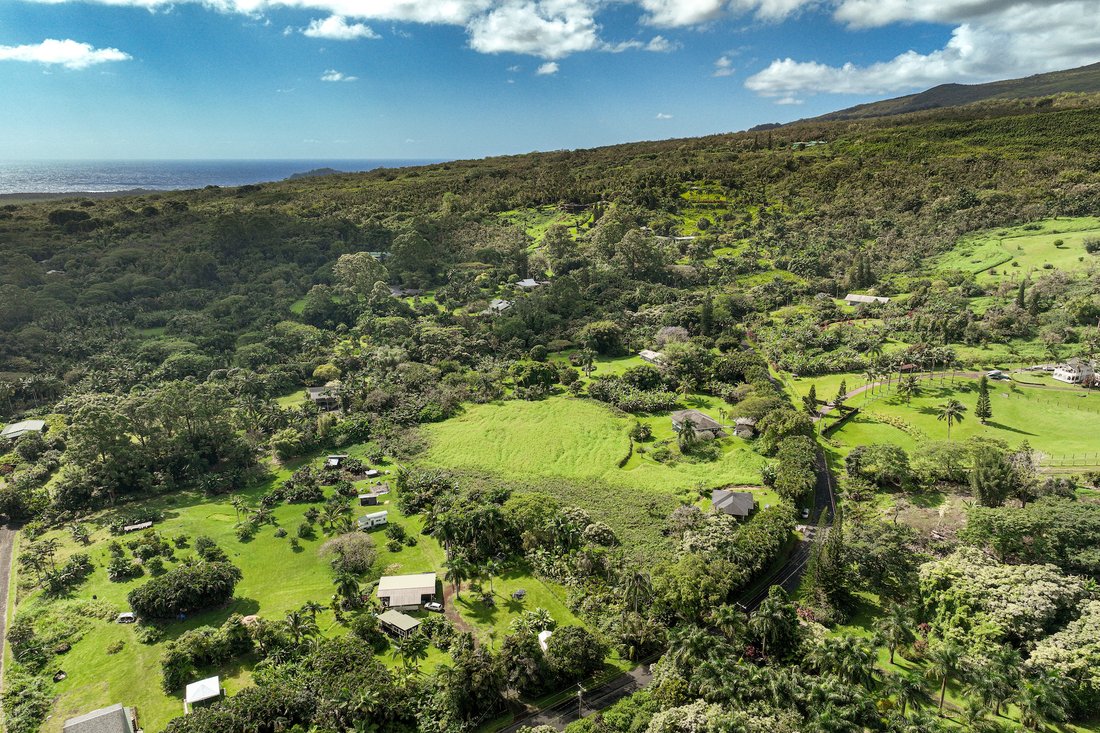 Distinctive Hana Maui Home In Hana, Hawaii, United States For Sale