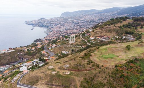 Land in São Gonçalo, Madeira, Portugal 1