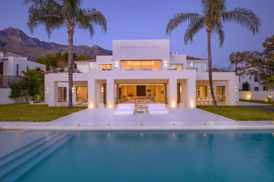 Chalet in Sierra Blanca, Marbella, Spain 1 - 12833575