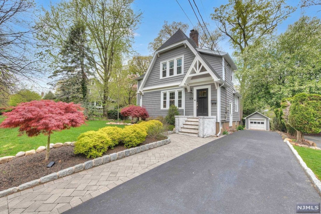 341 Fairmount Road In Ridgewood, New Jersey, United States For Sale
