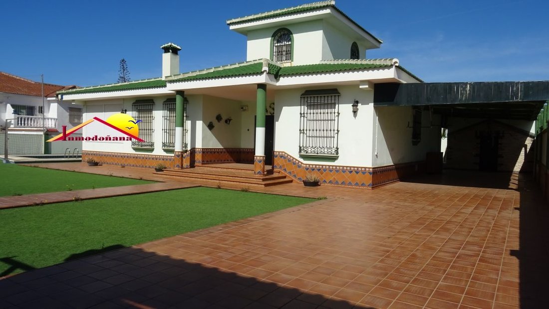 Chalet in 1a Fase, Almonte, Spain 1 - 12833324