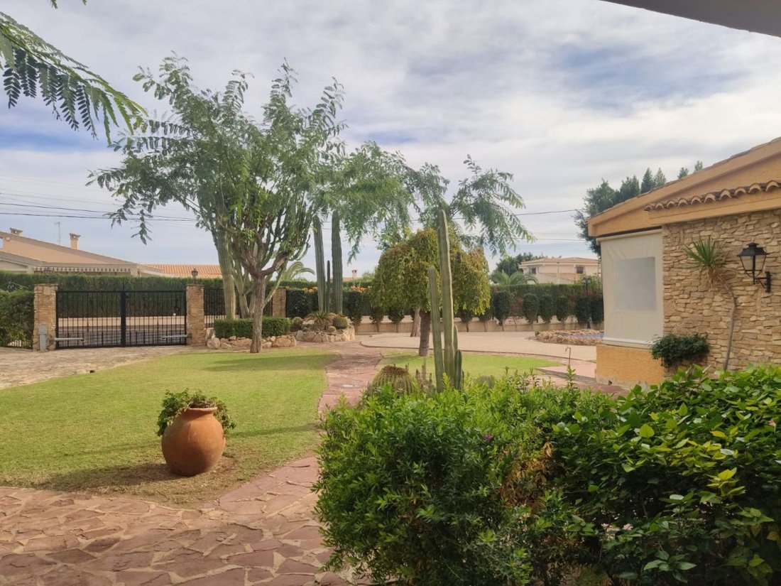 Chalet in Elx / Elche, Valencian Community, Spain 4 - 12832785