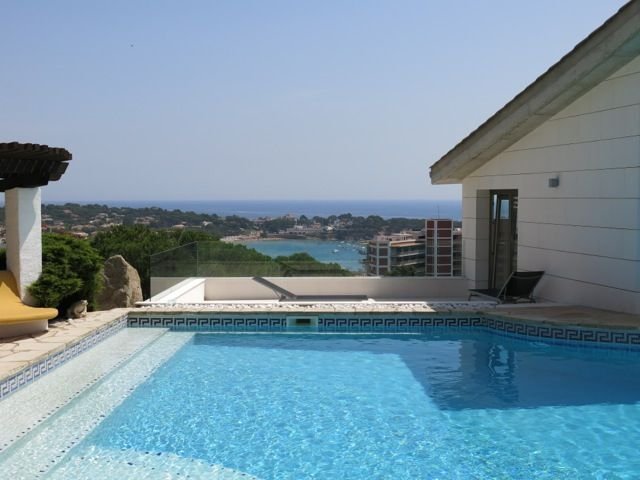 Chalet in Sant Feliu de Guixols, Catalonia, Spain 3 - 12833560