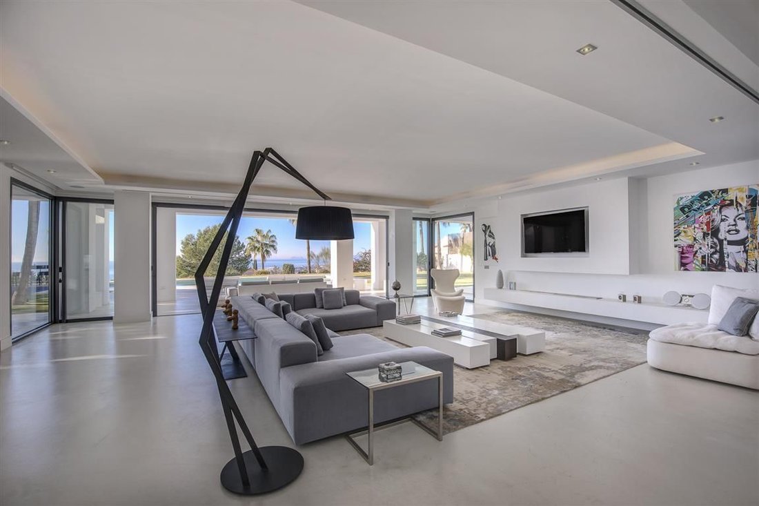 Chalet in Sierra Blanca, Marbella, Spain 4 - 12833575
