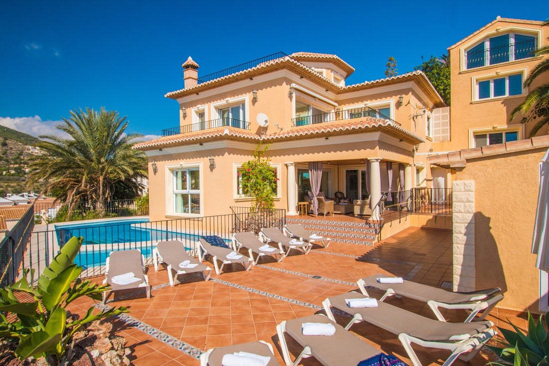 Villa in Calp / Calpe, Valencian Community, Spain 2 - 12832938
