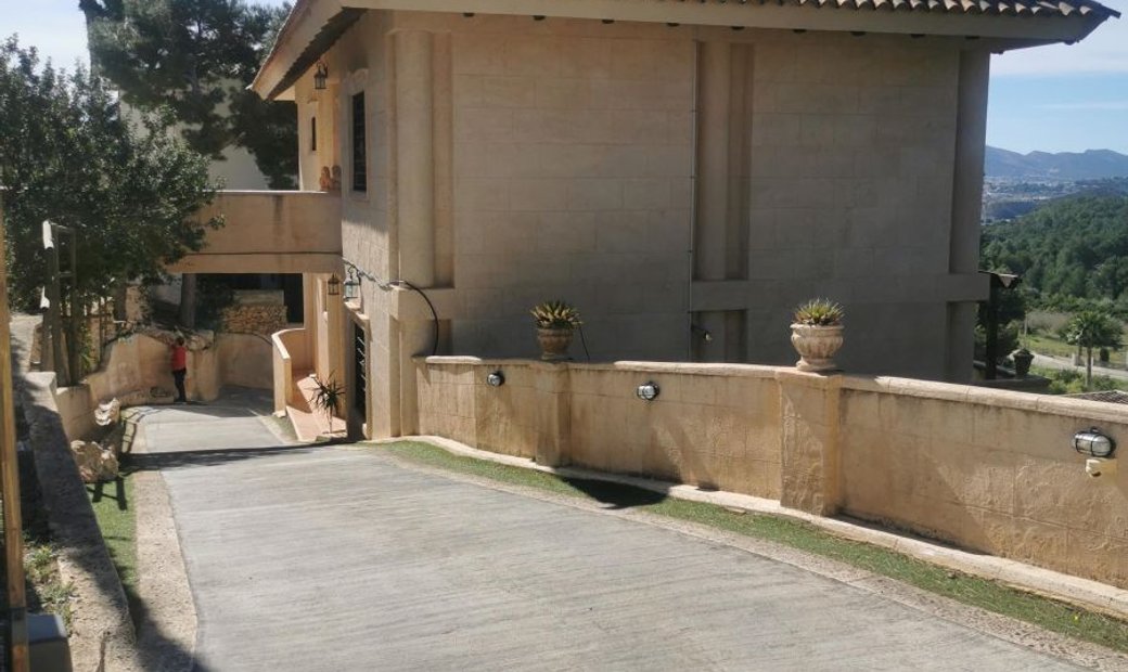 Chalet Venta Alicante In Elda, Valencian Community, Spain For Sale