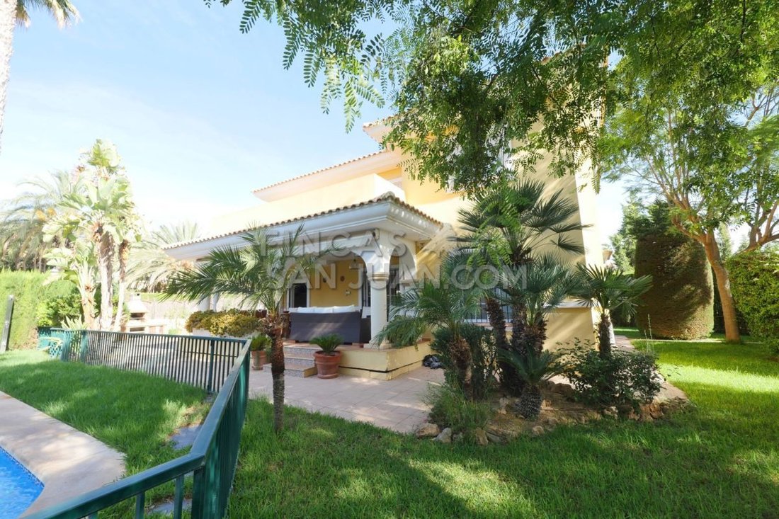 Chalet in Mutxamel, Valencian Community, Spain 3 - 12834015