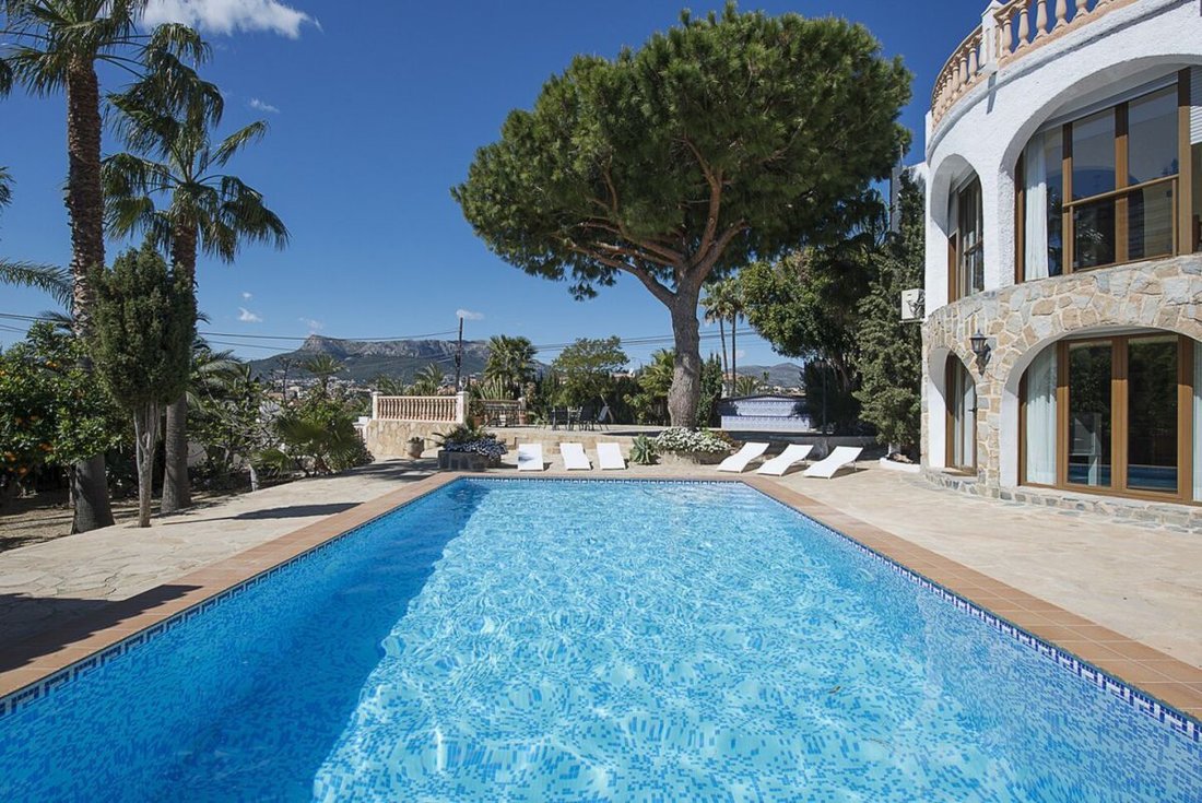 Villa in Calp / Calpe, Valencian Community, Spain 2 - 12835407