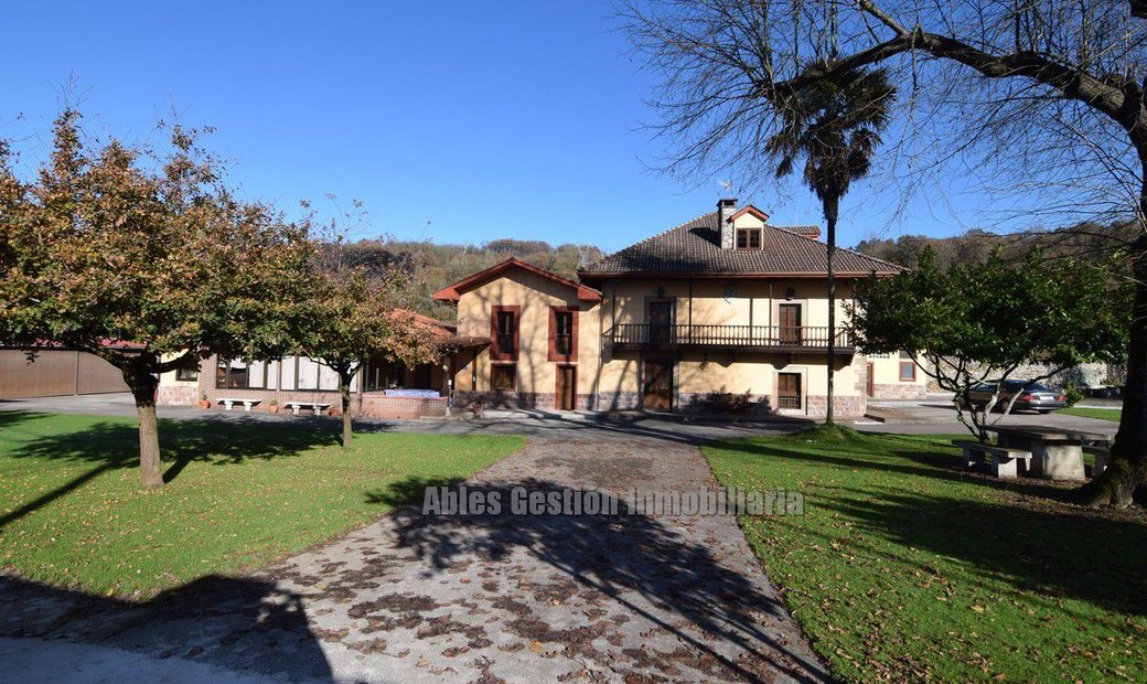 Chalet Venta Asturias In Ferreros, Asturias, Spain For Sale (12833966)
