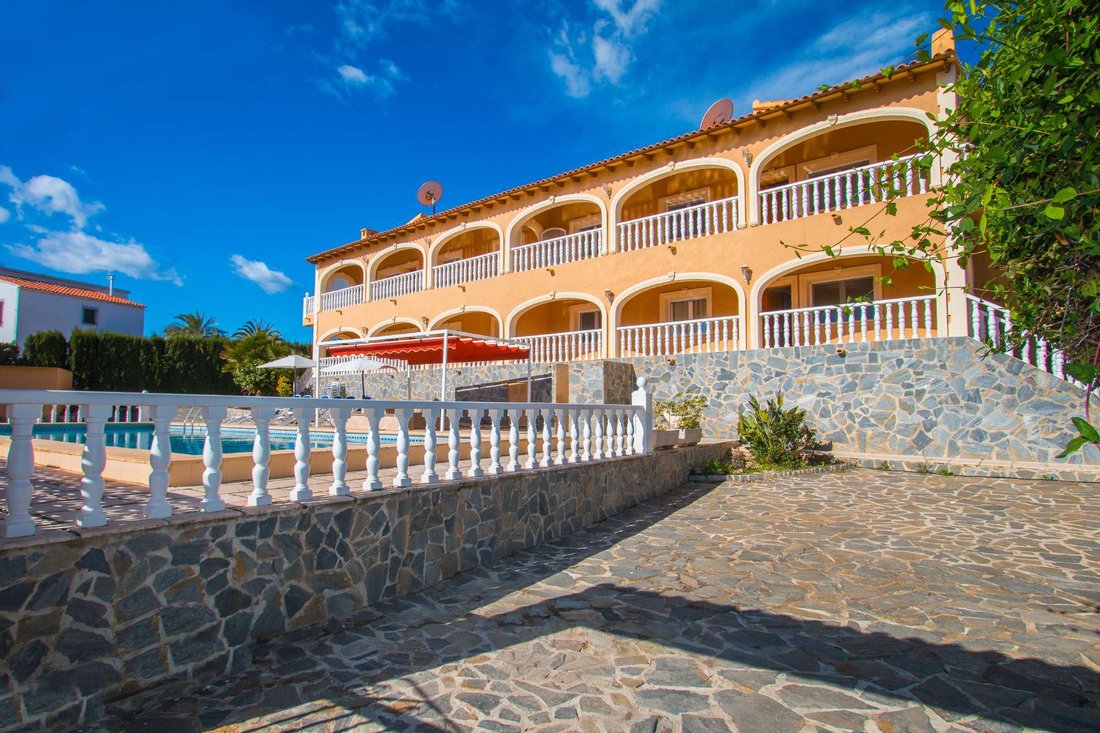 Villa in Calp / Calpe, Valencian Community, Spain 2 - 12836508