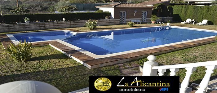 Chalet in Alicante, Valencian Community, Spain 2 - 12834106