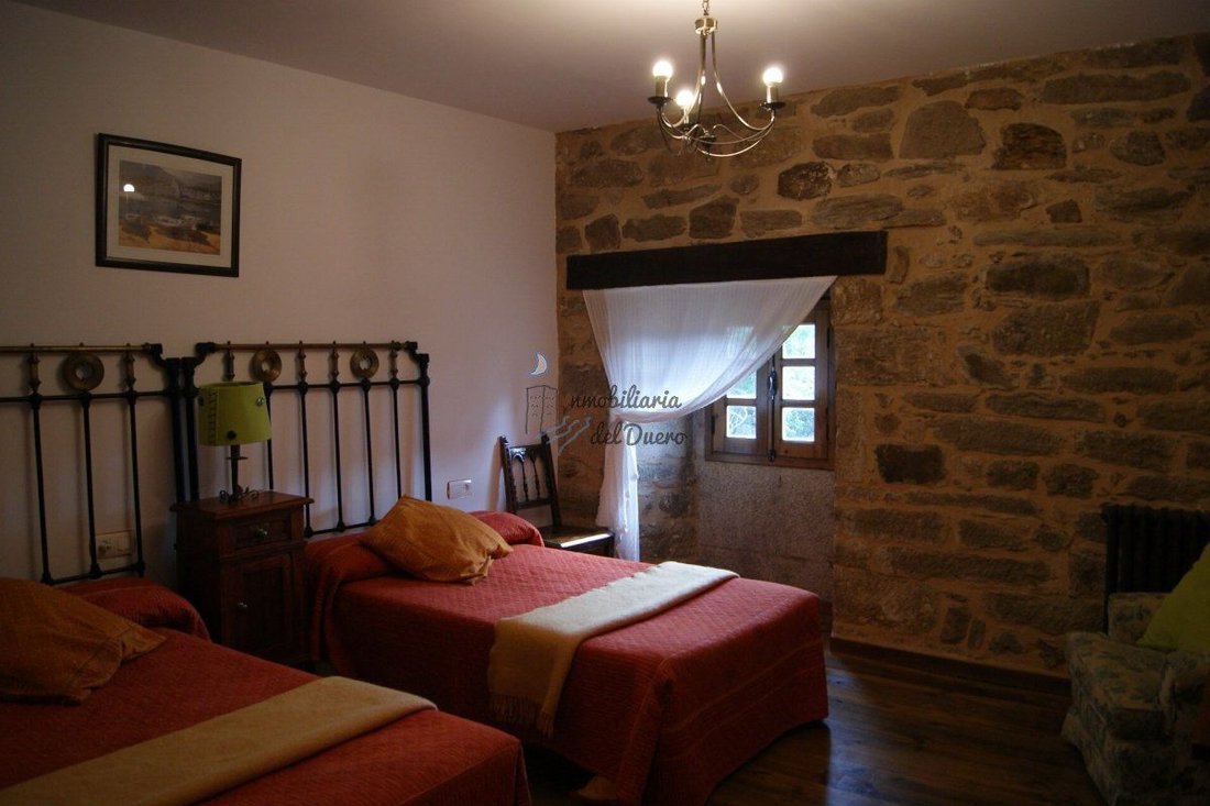 House in Trefacio, Castile and Leon, Spain 3 - 12834241