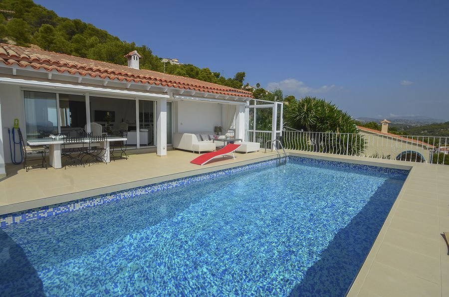 Chalet in Calp / Calpe, Valencian Community, Spain 2 - 12835475