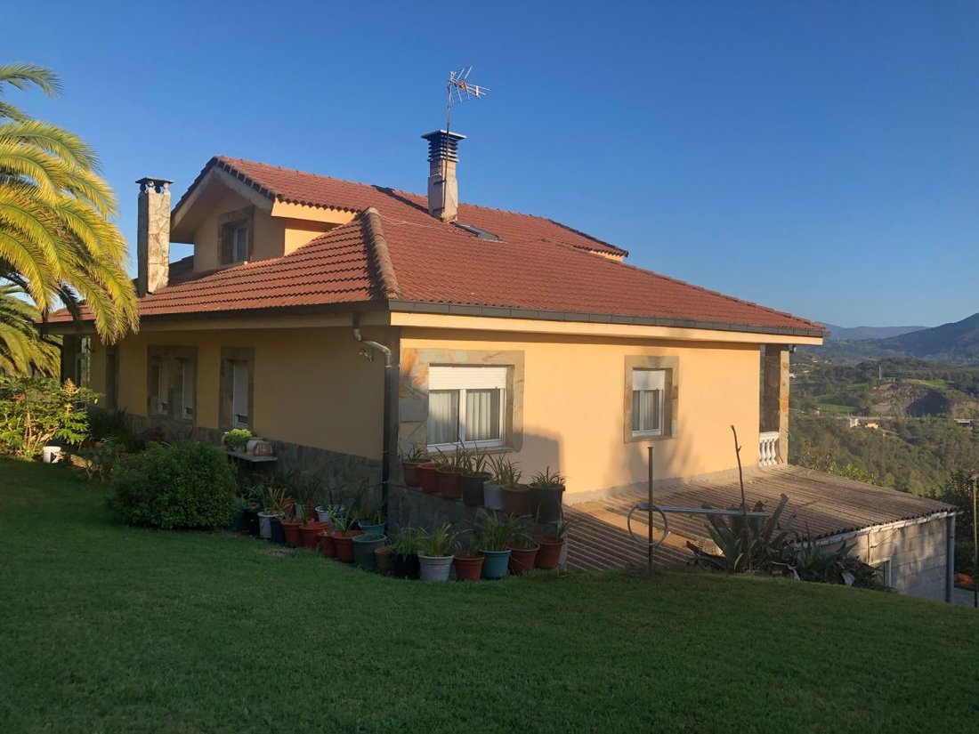 Chalet in Oviedo, Asturias, Spain 3 - 12833677