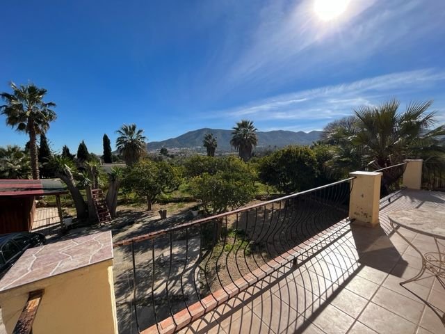 Chalet in l'Alfas del Pi, Valencian Community, Spain 2 - 12835742