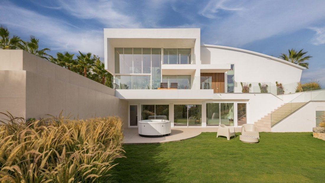 Villa in La Capellania, Benalmadena, Andalusia 3 - 12836254