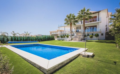 Villa in Cancelada, Estepona, Andalusia 1