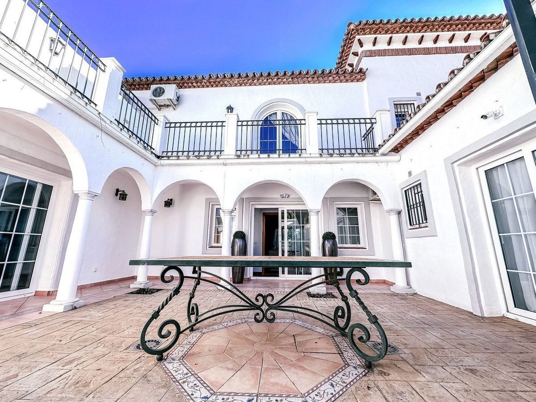 Villa in Benahavis, Andalusia, Spain 5 - 12836913