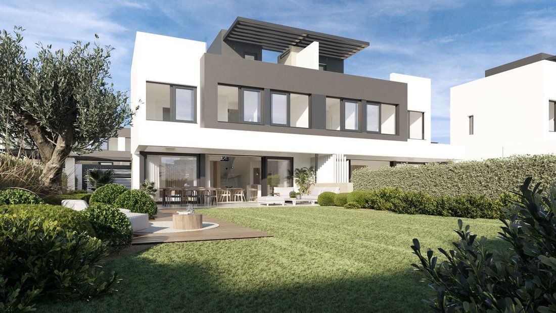 Chalet in Atalaya-Isdabe, Estepona, Andalusia 1 - 12836987